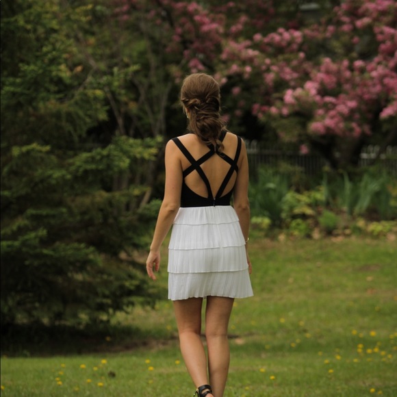 Prom dress - Black and white - BCBG - Picture 5 of 8